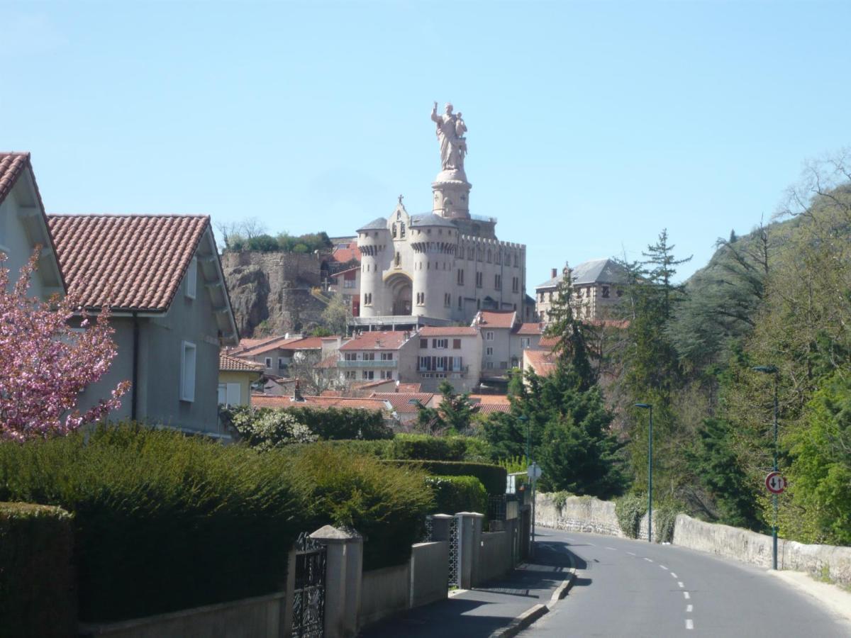Le Puy-en-VelayLe Petit St Jacques公寓 外观 照片